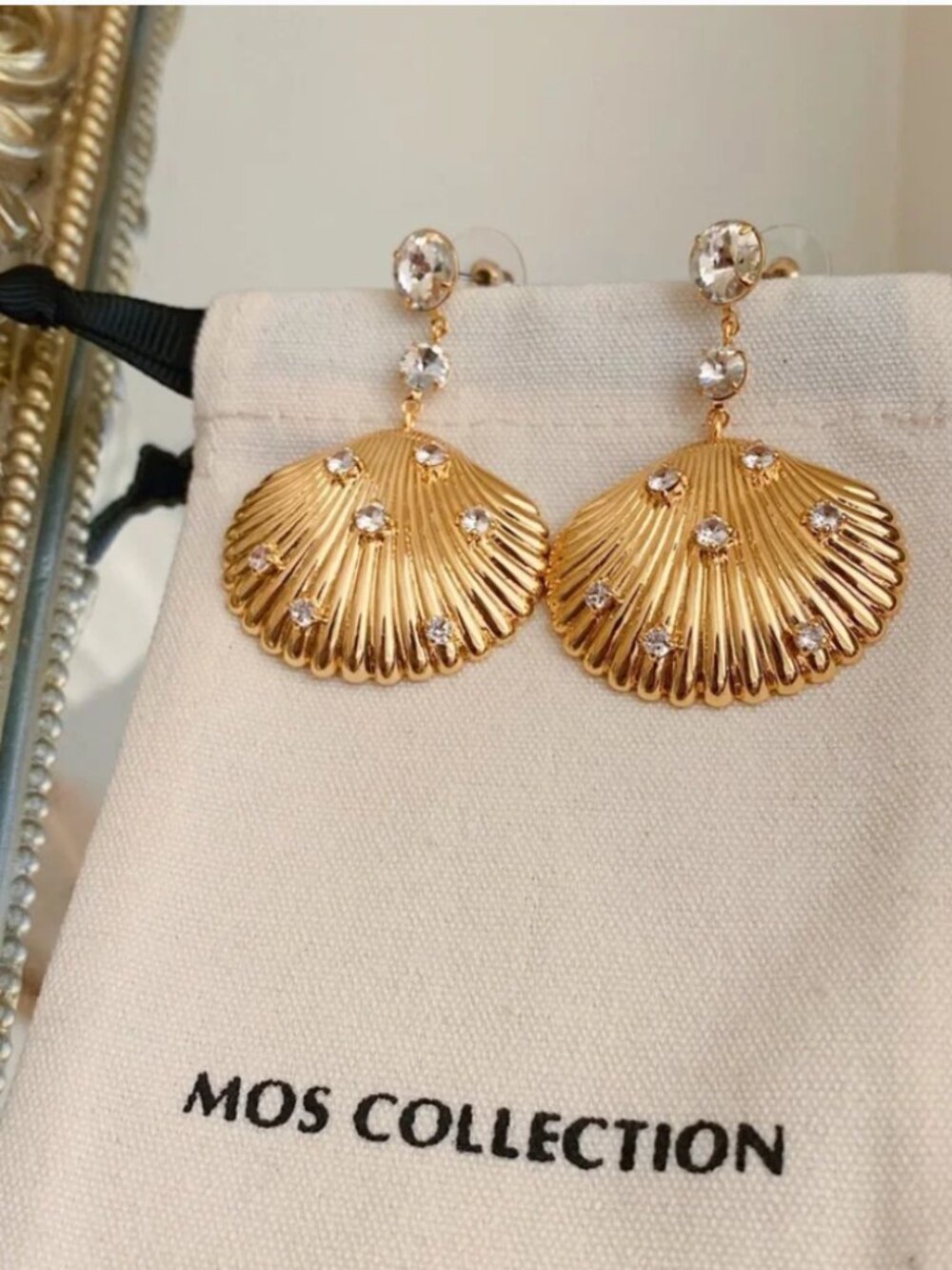 MOS Collection Gold Seashell Drop Earrings Rhinestone Statement Earrings - Picture 1 of 5